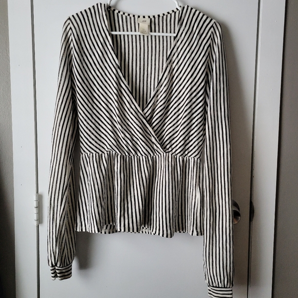 Red Stripe Bishop Sleeve H&M Blouse (New - 100% Cotton) - M/size 10
